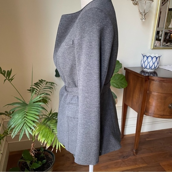 Melanie Lyne Grey Collarless Belted Blazer - Picture 3 of 14